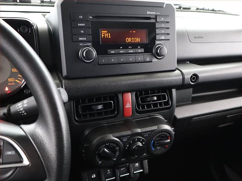 Suzuki Jimny (2022) 1.5 AllGrip - fotka 9 z 13