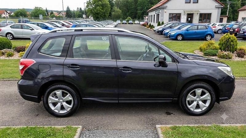 Subaru Forester 2.0 benzin 110 kw 4x4 - fotka 17 z 43