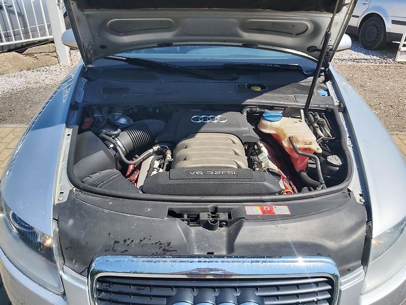 Audi A6 (2005) 3,2 Avant Quatro - fotka 36 z 36
