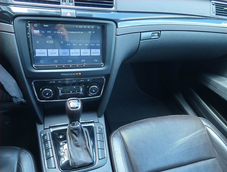 Škoda Superb (2014) Laurin&Klement 2.0 TDI, 4X4 - fotka 12 z 20