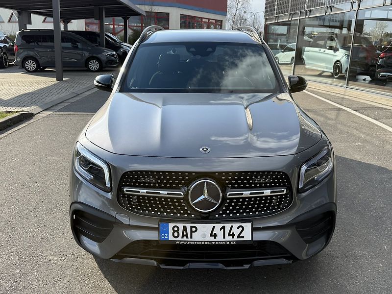 Mercedes-Benz GLB (2021) 220 d 4MATIC - fotka 3 z 46
