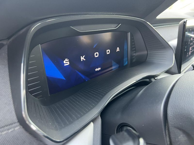 Škoda Octavia (2021) 1.5TSI 110kW STYLE TAŽNÉ  - fotka 17 z 25