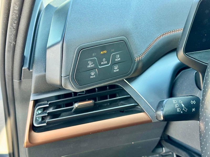 Cupra Born (2022) 58kWh, SOH 86%,KEYLESS - fotka 17 z 19