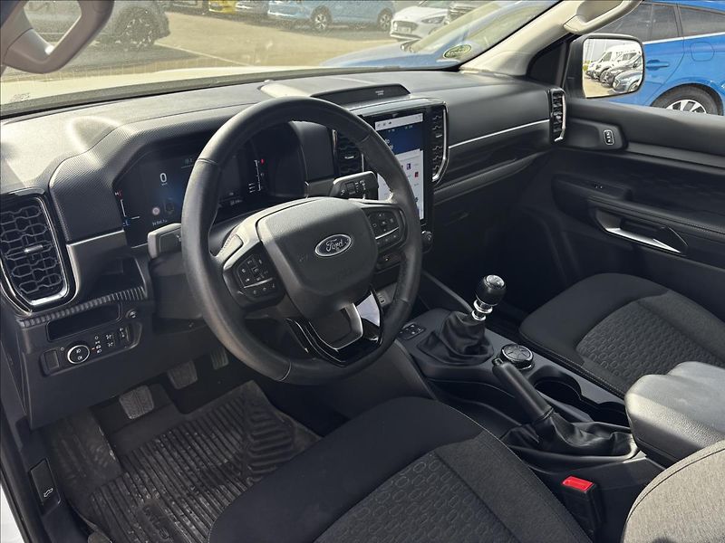 Ford Ranger 2,0 125kW XLT Double cab - fotka 18 z 33