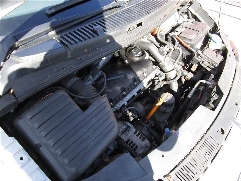 Volkswagen Sharan 1.9TDi aut. klima, 7 míst - fotka 42 z 43