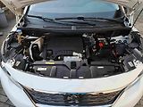Peugeot 5008 (2020) 1,2 PT EAT8 17ALU PDC NAVI - náhled 20
