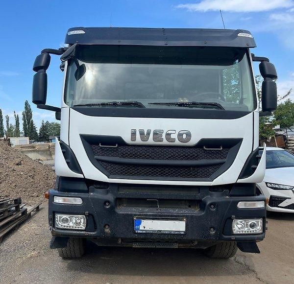 Iveco Trakker (2013) 8x4 sklápěč 40/32t Eur5 - fotka 4 z 7