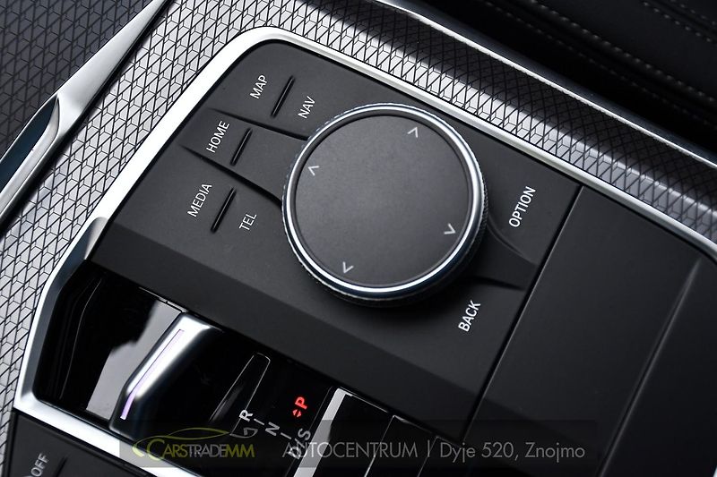 BMW Řada 3 320d xD M-SPORT PANORAMA H/K  - fotka 37 z 57