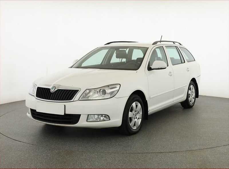 Škoda Octavia (2012) 1.4 TSI, ČR,1.maj, po STK - fotka 2 z 17