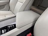 Volvo S60 2,0 B3 DPH INSCRIPTION H/K ČR - náhled 26