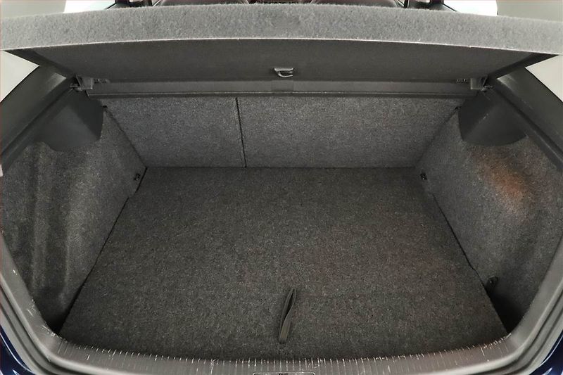 Volkswagen Golf (2010) 1.4 16V - fotka 11 z 11