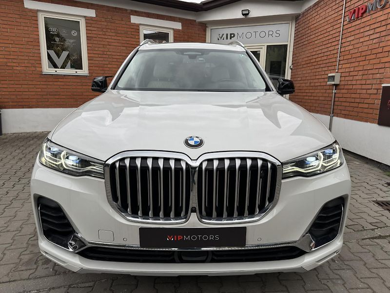 BMW X7 40xD-R22-SKY-LCD-NOČNÍ V-ČR - fotka 9 z 44