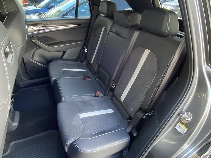 Škoda Kodiaq 2,0 TDI Sportline 4x4 DSG - fotka 25 z 30