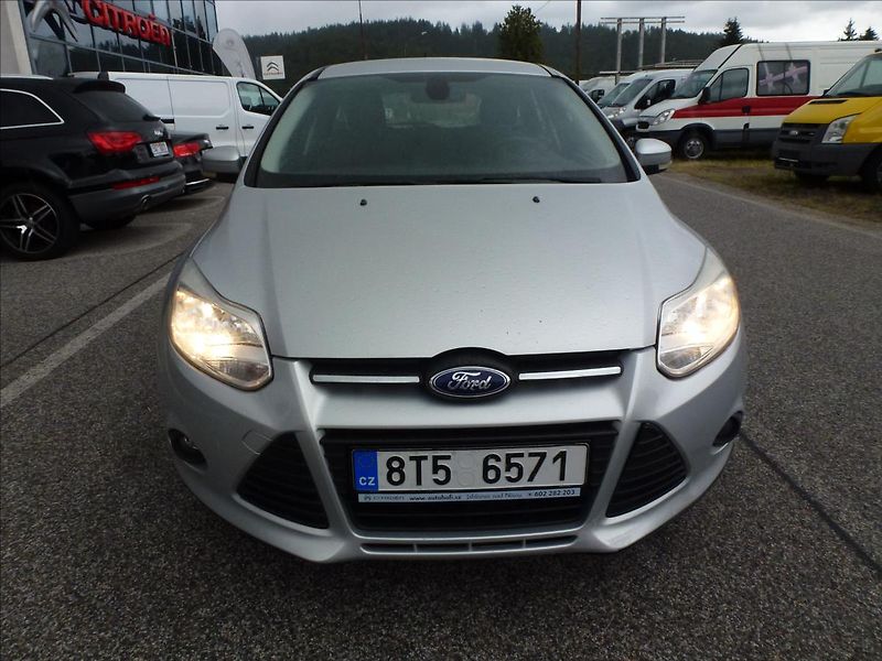 Ford Focus 1,6 16V Eco 150HP - fotka 3 z 41