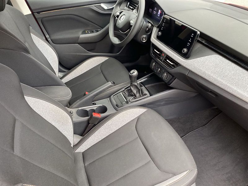 Škoda Scala (2024) 1.0 TSI Selection - fotka 10 z 32