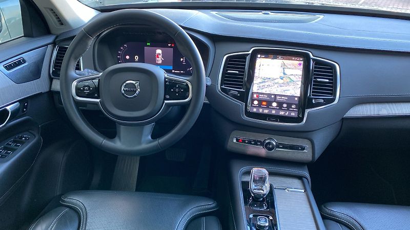 Volvo XC90 PLUS BRIGHT CHROME, B5 AWD, 17 - fotka 13 z 45