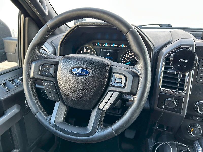 Ford F-150 (2015) XLT - fotka 9 z 20