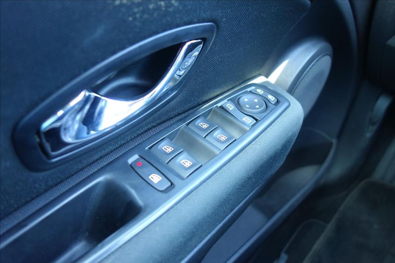 Renault Mégane 1,2 TCe, ČR, 1 MAJ., LIMITED. - fotka 27 z 30