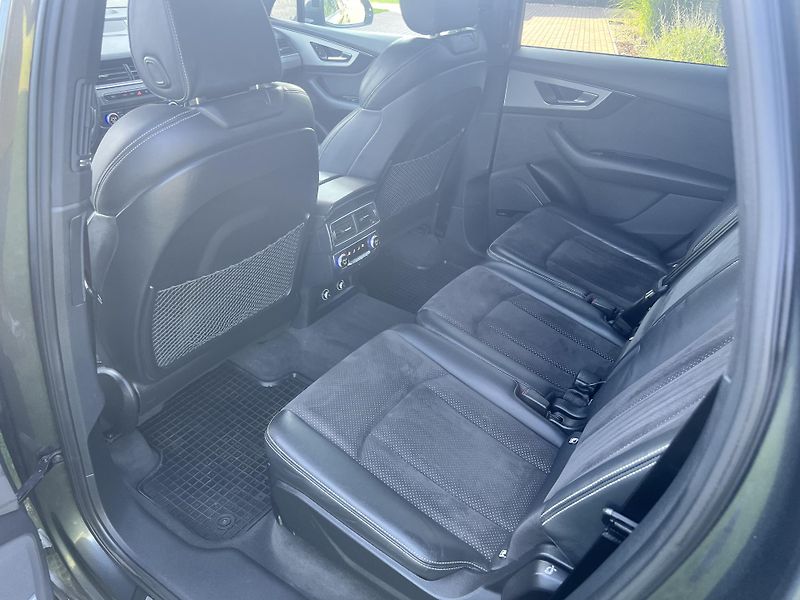 Audi Q7 3.0TDI 200KW,S-LINE,VZDUCH,TZ - fotka 15 z 52