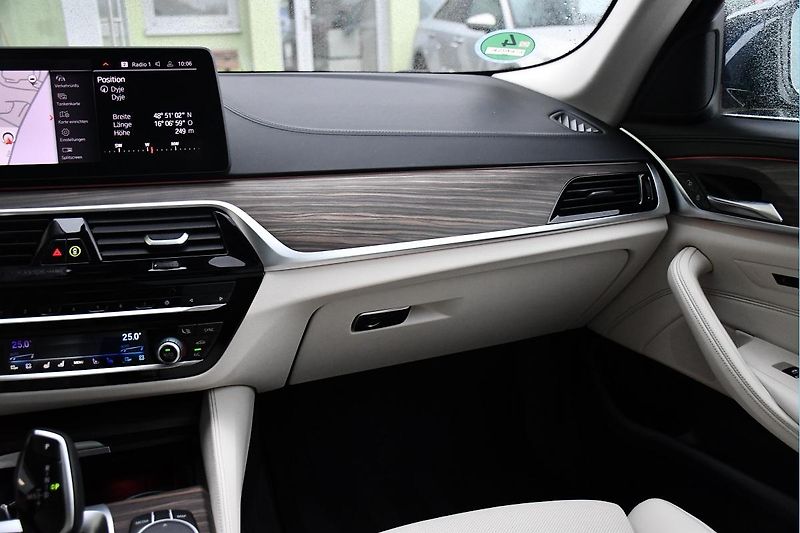 BMW Řada 5 540i xD LUXURY HUD LASER TAŽNÉ - fotka 8 z 46