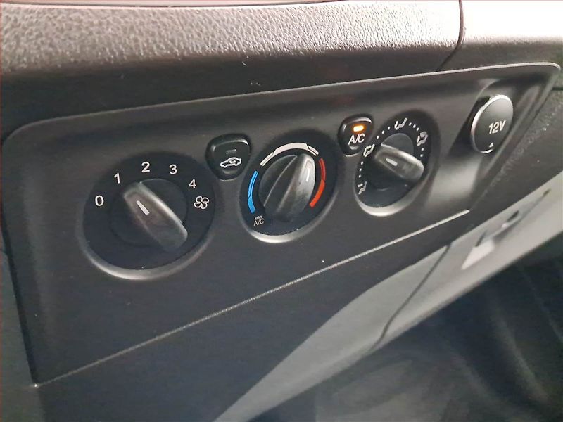 Ford Transit Custom (2015) Trend 2.2 TDCI, Bus, 9Míst, ČR - fotka 13 z 17