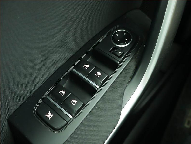 Kia Ceed (2023) Spin 1.0 T-GDI, SPIN, DPH - fotka 14 z 15
