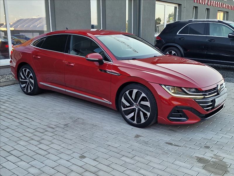 Volkswagen Arteon 2.0TDI 147kW 4x4 DSG R-line - fotka 2 z 50