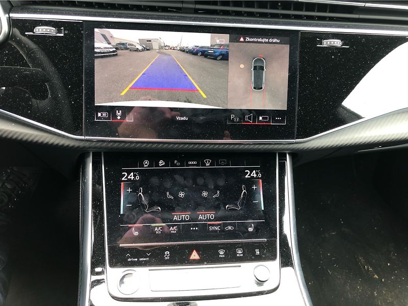 Audi Q8 3,0 - fotka 20 z 30
