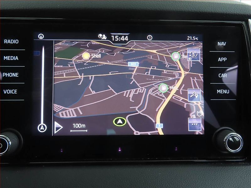 Škoda Karoq (2022) 2.0 TDI - fotka 16 z 20