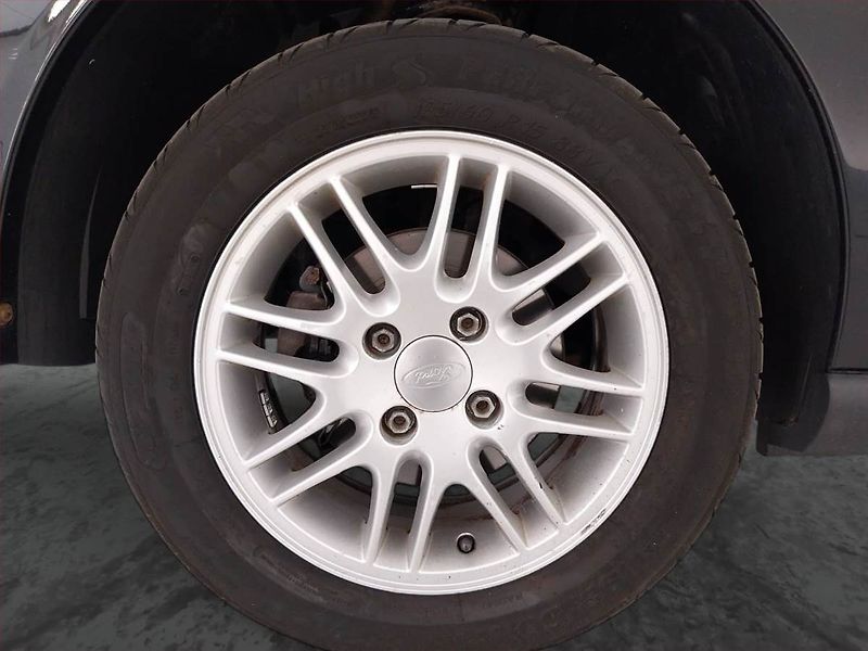 Ford Focus (2001) 1.6 16V, po STK, Klima - fotka 15 z 20