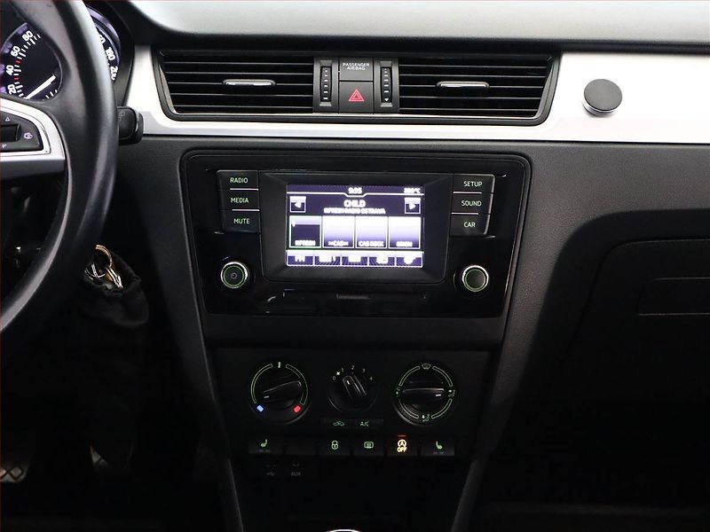 Škoda Rapid (2017) Spaceback 1.2 TSI - fotka 10 z 16