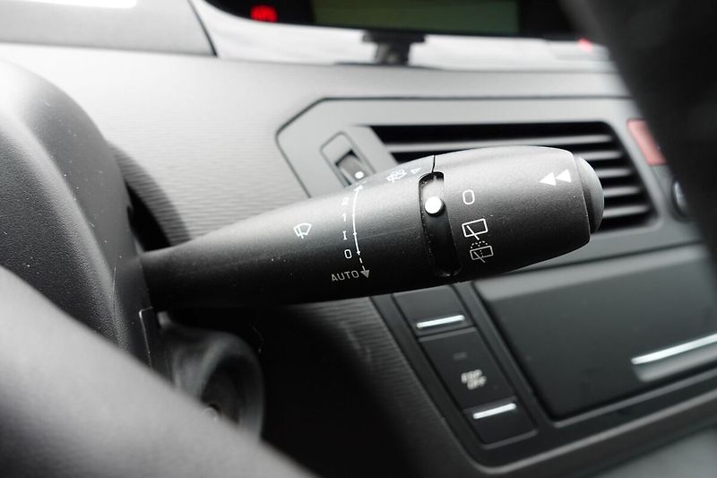 Citroën C4 Picasso 1,6i 88kW M/T - fotka 25 z 28
