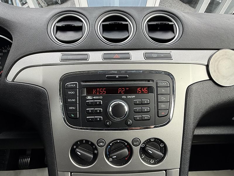 Ford S-MAX 1,6 SCTi AKCE ! - fotka 24 z 27
