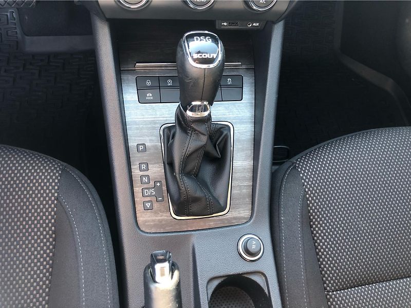 Škoda Octavia III 4x4 Scout 2,0 TDI CR /135k - fotka 21 z 28