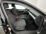 Volkswagen Passat Bussines - náhled 9