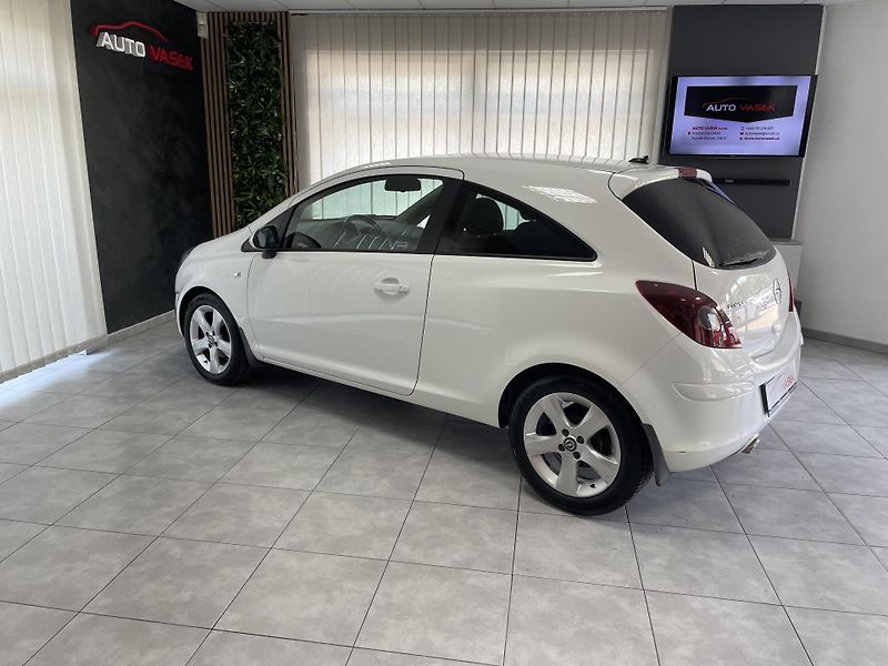 Opel Corsa 1.2 i AUTOMAT REZERVACE  - fotka 7 z 20