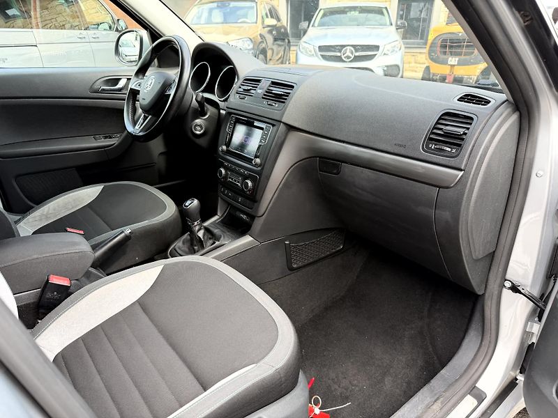 Škoda Yeti Ambition 1.4 TSI 92 kW - fotka 16 z 21