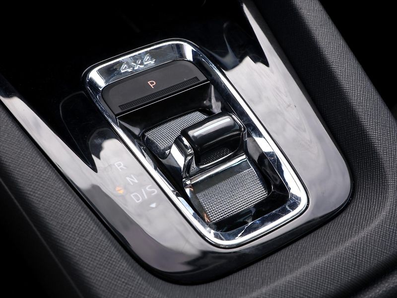 Škoda Octavia 2,0 TDI 147kW DSG CZ Scout DPH - fotka 34 z 44