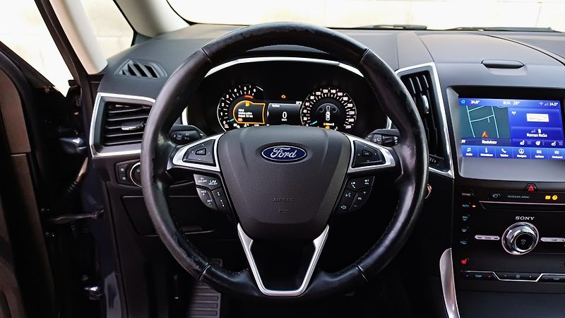 Ford Galaxy 2.0 140kW EcoBlue AWD TITANIUM - fotka 28 z 50