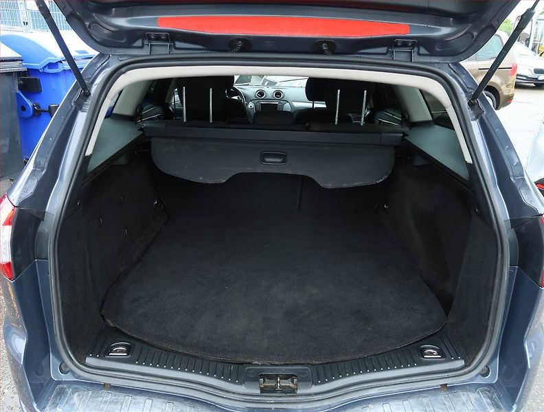 Ford Mondeo (2011) 2.2 TDCi, za dobrou cenu - fotka 14 z 21