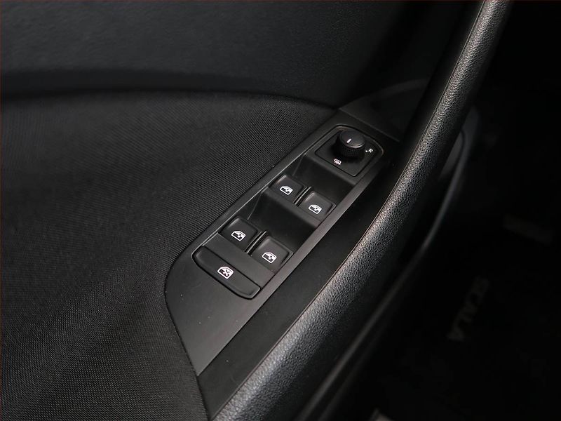 Škoda Scala (2022) 1.0 TSI, Serv.kniha, Tempomat - fotka 19 z 20