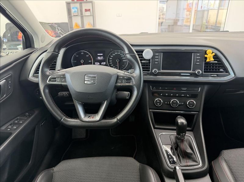 Seat Leon 2,0 TDi, FR-Line, DSG, Navi - fotka 13 z 34