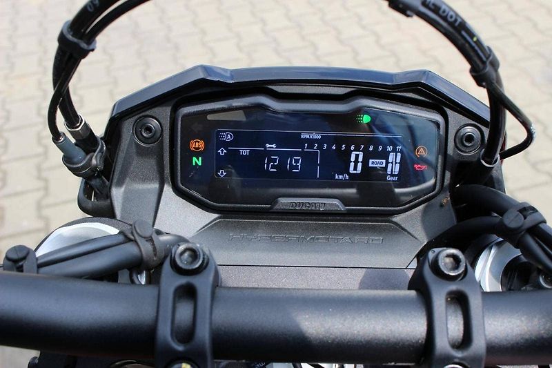 Ducati (2024) Hypermotard 698 RVE 2024 - fotka 6 z 10