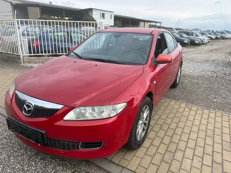 Mazda 6 (2007) 2.0 89kw - fotka 9 z 21