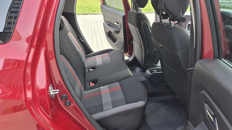 Dacia Duster (2019) 1.3 TCe,Techroad,1.majitel,DPH - fotka 13 z 29