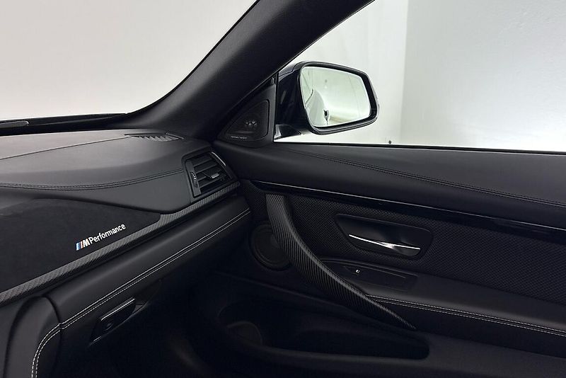 BMW Řada 4 435i - fotka 19 z 26