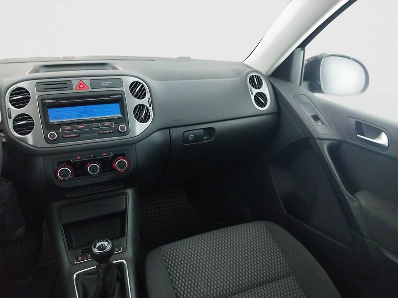 Volkswagen Tiguan (2011) 2.0 TDI, ČR,1.maj, Serv.kniha - fotka 8 z 16