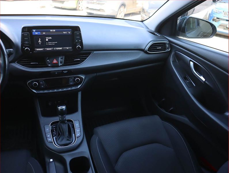 Hyundai i30 (2020) 1.6 CRDi, Automat, Serv.kniha - fotka 8 z 21