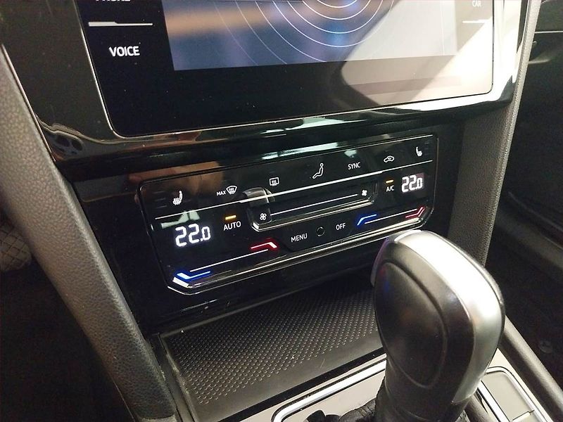 Volkswagen Passat (2022) Elegance 2.0 TDI, 4X4 - fotka 23 z 23