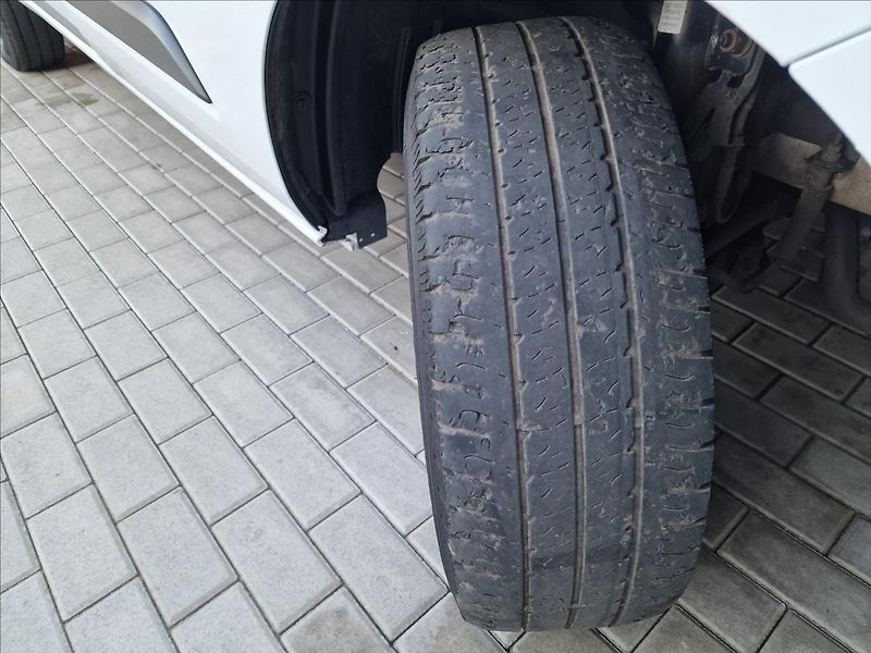 Ford Transit Custom 2.0TDCi Trend L1,ČR,1.Majitel - fotka 42 z 44